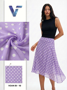 Tissu satiné latin respirant et léger 100 % polyester pour vêtements de détente et tenues d'intérieur pour femmes et hommes - Product Image 1