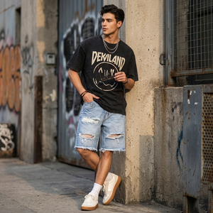 Short en jean délavé personnalisé, style vintage tendance, pour l'été, streetwear et tenue décontractée, unisexe. - Product Image 4