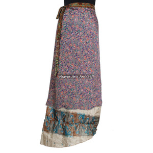 Falda de Danza del Vientre para Mujer, Diseño Boho, para Actuaciones y Prácticas, Hecha con Sari de Seda Reciclada, Estilo Mágico Largo Envolvente, India - Product Image 4