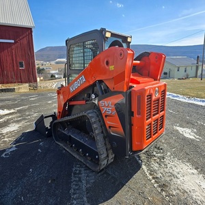 Chargeuse compacte KUBOTA 35 tonnes, moteur Caterpillar, pompe hydraulique Parker/Kawasaki (moteur de boîte de vitesses, roulement) - Product Image 6