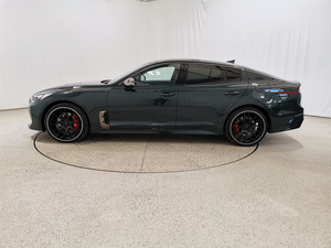 KIA Stinger 2022 USADO, Potencia 269kW (366HP), 6 Cilindros, 4x4, Combustible Gasolina, 2 Ejes 4x2, 3.3L, Volante a la Izquierda, Transmisión Automática - Product Image 2