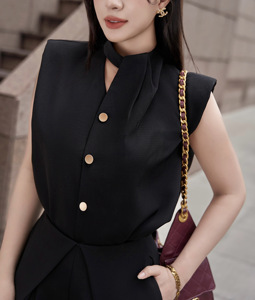 Blusa Elegante sin Mangas para Mujer, Cuello Alto, Botones, Color Negro, Estilo Cruzado con Lazo Delantero, Color Sólido, para Oficina, MIRANDA - Product Image 4