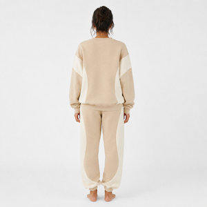 Survêtement oversize pour femme de qualité supérieure, doté d'un tissu doux, d'une coupe décontractée et d'un design confortable pour un usage quotidien décontracté. - Product Image 2