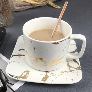 Mug mignon avec une jolie soucoupe, parfait pour les collections esthétiques, mug en céramique adorable avec une glaçure de haute qualité. - Product Image 2