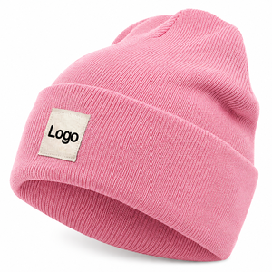 Bonnet en tricot avec détails de patchwork, vente en gros pour les détaillants de mode américains, marque privée, approvisionnement direct usine - Product Image 2