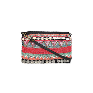 Bolsos bandolera tradicionales bohemios Banjara hechos a mano en cuero genuino con bordados de espejos coloridos y cierre de cremallera. - Product Image 1