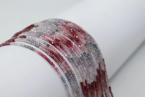 Perles en forme de cube à facettes multiples en spinelle AAA + 2.5mm perles de spinelle naturelles en forme de boîte - Product Image 3