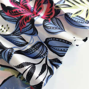 Foulard carré en satin de soie de luxe, design OEM, 90x90, imprimé floral personnalisé, logo uni, pour printemps-automne - Product Image 2