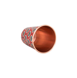 Vaso de Cobre con Patrón Ikat Rojo, Vaso de Diseño para Beber, Estampado Étnico, Reutilizable, Regalo Premium para el Bienestar - Product Image 3