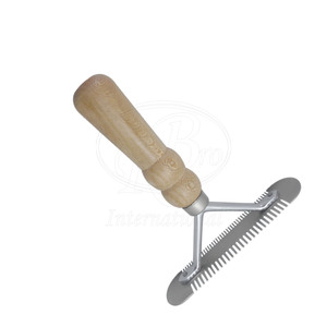 Peine para Crin y Cola de Caballo con Hoja de Acero y Mango de Madera de 7 Pulgadas, Herramienta de Cuidado - Product Image 3