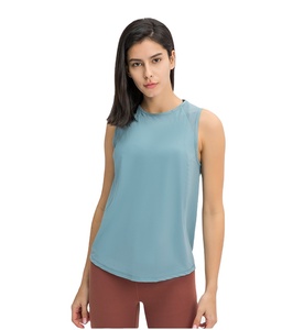 Débardeurs courts pour femmes, fabriqués sur mesure par l'usine du fabricant, idéaux pour le sport, la gym et le fitness. - Product Image 1