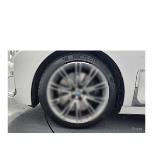 BMW M760Li XDrive V12 Excellence, Modelo Mayo 2021, 122,202 km, Serie 7, Caja de Cambios Automática, Asientos de Cuero, Cámara Trasera, Volante a la Izquierda - Product Image 5