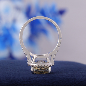 Anillo de Compromiso con Diamante Amarillo Cultivado en Laboratorio de 5 Quilates, Corte Cojín, Halo Pavé, Oro de 14k, Certificado IGI - Product Image 5