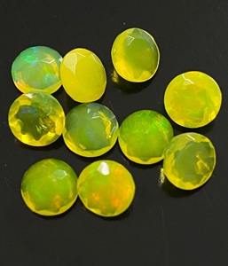 Opale Jaune Naturelle Ronde Brillante Taillée, Pierre Précieuse Irridescence Facettée pour la Fabrication de Bijoux - Product Image 5
