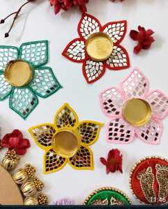 Support de bougie mosaïque miroir pour chicha, bougeoir à fleurs, décoration de table Diwali Mandir, cadeaux de mariage indien Haldi, ensemble artisanal - Product Image 3