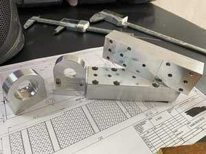 Componentes de Placa Industrial de Acero Inoxidable/Aluminio Fresados por CNC Mediante Mecanizado VMC para Ensamblaje de Equipos Mecánicos - Product Image 2