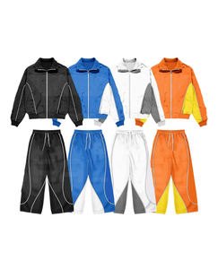 Conjunto deportivo cortavientos con pantalón y chaqueta con cremallera, logotipo personalizado, líneas reflectantes de malla interior, conjunto deportivo cortavientos para hombre - Product Image 1