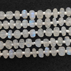 Perles de pierre de lune arc-en-ciel sculptées en forme de melon de 5 à 7 mm pour la fabrication de bijoux - Product Image 3