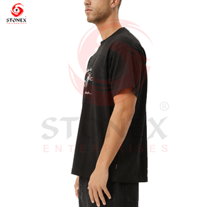 Camiseta Negra Extra Grande con Estampado Gráfico para Hombre – Camiseta de Algodón Premium Estilo Urbano con Estampado Vintage - Product Image 5