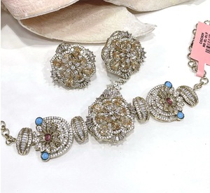 Glamorous Vintage <b>Silver</b> Plated Zircon Flower Statement <b>Choker</b> Necklace Set with Earrings for Women Wedding - Product Image 2