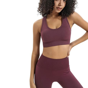 Ensemble de tenues de yoga pour femmes : Leggings taille mi-haute et soutien-gorge de sport assorti, motif écossais, légers, respirants et à séchage rapide pour la gym et le fitness - Product Image 2