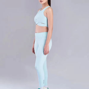 Ensemble de sport pour femme : Soutien-gorge de yoga taille haute et tenue d'entraînement imprimée – Collection Fitness pour femme - Product Image 4
