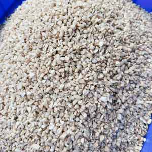 Trusted Factory Split Cashews SANTIGO Kaju Badam Broken Cashew <b>Nuts</b> <b>Kernels</b> Exported Worldwide - Product Image 4