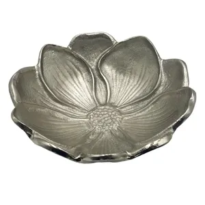 Bol en métal haut de gamme pour accent d'intérieur de luxe, bol en métal contemporain fait main pour la décoration de table, sûr et plaqué, Zahid Exports - Product Image 3