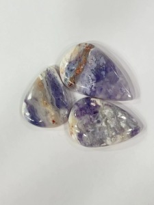 Lote de 10 Cabujones de Piedra Tiffany Púrpura Natural, 37g, Venta al por Mayor de Gemas Sueltas, Proveedor a Granel para Compradores de China - Product Image 3