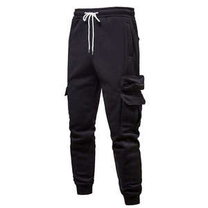 Ensemble survêtement décontracté pour homme, sweat à capuche noir et pantalon cargo, manches longues, couleur unie, poches latérales, respirant, poids moyen, hiver, 100% coton - Product Image 4