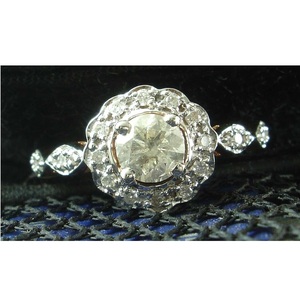 Anillo de Compromiso JEWELSPAARK de Plata 14k con Diamante Redondo de 0.75 Ct, Estilo Vintage y Moderno para Mujer - Product Image 1