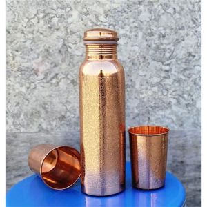 Juego de Botellas de Agua de Cobre Impresas a Mano de 1000 ml con 2 Vasos, Juego de Botellas de Cobre Puro Ayurvédico a Prueba de Fugas OEM - Product Image 1