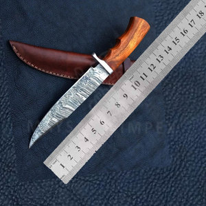 Cuchillo Bowie de Acero de Damasco Hecho a Mano con Funda de Cuero, Hoja de Espesor Completo, Cuchillo de Caza Personalizado, Hoja Afilada para Supervivencia y Camping - Product Image 6
