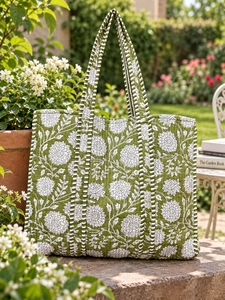 Bolso de Hombro con Diseño Floral |   Bolso de Algodón Acolchado |   Bolsa de Mano Verde Hecha a Mano para Compras, Viajes, Playa y Uso Diario para Mujer - Product Image 6