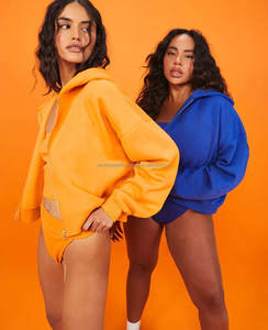 Sweats à capuche épais en coton personnalisés de haute qualité Vente en gros Pull en polaire personnalisé vierge Sweats à capuche tricotés solides et décontractés pour femme - Product Image 5