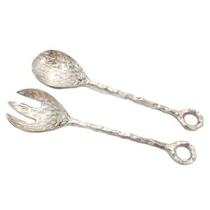 Poignée en métal argenté plaqué argent martelé avec ensemble de serveur de salade design cercle terminé pour restaurant - Product Image 1
