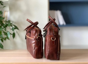Hot Selling Genuine Leather Custom Multifunctional Modern Sling <b>Laptop</b> Briefcase with Waterproof Design for Office Travel - Product Image 3