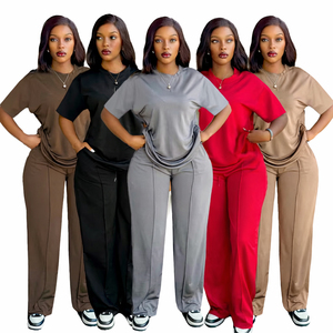 Novedad de Primavera-Verano para Mujer Europea y Americana: Blusa Casual Holgada de Algodón sin Cuello, Color Liso - Product Image 1