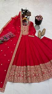 Conjunto de Fiesta para Mujer: Vestido Anarkali de Seda Romana con Dupatta y Parte Inferior, Largo hasta el Suelo, Sin Arrugas, Reversible, Elástico y de Secado Rápido - Product Image 4