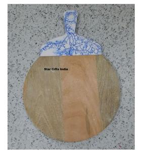 Tabla de Quesos y Charcutería Hecha a Mano de Madera de Acacia y Resina, Decorada con Asa de Madera y Resina Blue River, Tabla para Cortar y Picar - Product Image 4