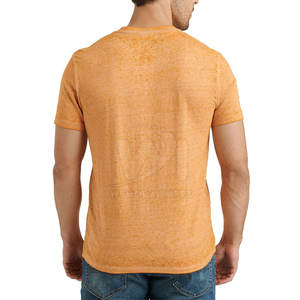 Camiseta de Cuello en V para Hombre con Logotipo Personalizado al por Mayor, 100% Algodón, Cuello Redondo, Corte Holgado, Servicio OEM Personalizado, Camiseta de Cuello en V de Color Sólido - Product Image 2