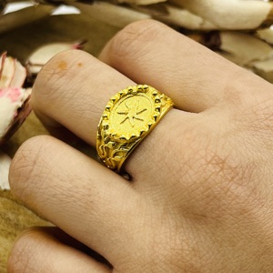 Nouvelles bagues signet bohèmes en laiton pour femmes, plaquées or 18 carats, motif étoile céleste florale, pour la vente en gros/OEM/ODM - Product Image 1