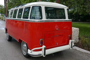 LISTO PARA CONDUCIR - USADO, VOLANTE A LA IZQUIERDA |   Volante a la derecha |   Volkswagen Tipo 2 Microbus de 1975, Conversión de 23 Ventanas - Product Image 3
