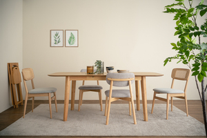 Chaise de salle à manger moderne et minimaliste en stock, avec dossier et assise rembourrés et confortables, idéale pour café et appartement - Product Image 5