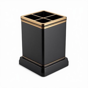 Portacepillos de Dientes de Metal de Diseño con Acabado Metálico Refinado para Encimeras de Baños de Lujo e Interiores Residenciales Modernos - Product Image 2