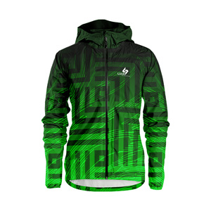 Chaqueta Cortavientos con Capucha para Hombre LUUK, Estilo Urbano, Cierre de Cremallera, Ecológica, Impermeable, 100% Nailon - Product Image 5