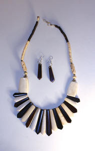 Collar de resina con cuentas, joyería nueva para mujer, último diseño, artesanía en resina. - Product Image 3