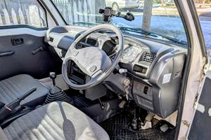 1999 D-a-i-h-a-t-s-u H-i-j-et Truck 4-W-D - Product Image 4