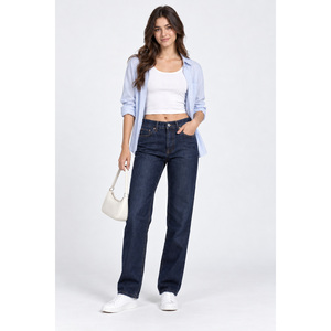 Jeans RavTin International pour femme, taille haute, avec logo, coupe large, en denim de coton, longueur intégrale, avec empiècement ovale au genou - Product Image 4
