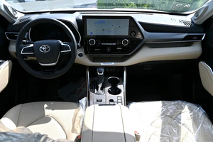 Brand New 2025 Toyto ta Highlan der Limited 2.5L Hybrid 4WD GCC Specs SUV 299Hp 4Cylinder Automatic Transmission Left <b>hand</b> - Product Image 5